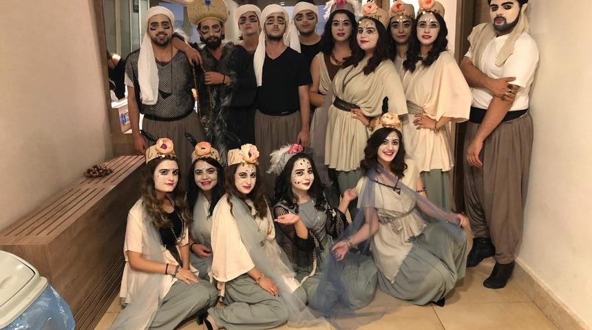 HK&Uuml; Tiyatro Topluluğu &lsquo;İstanbul Efendisi&rsquo;yle tam not aldı