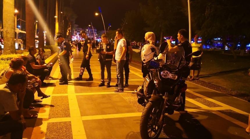 Marmaris’te seyyar satıcı ve dilencilere ceza