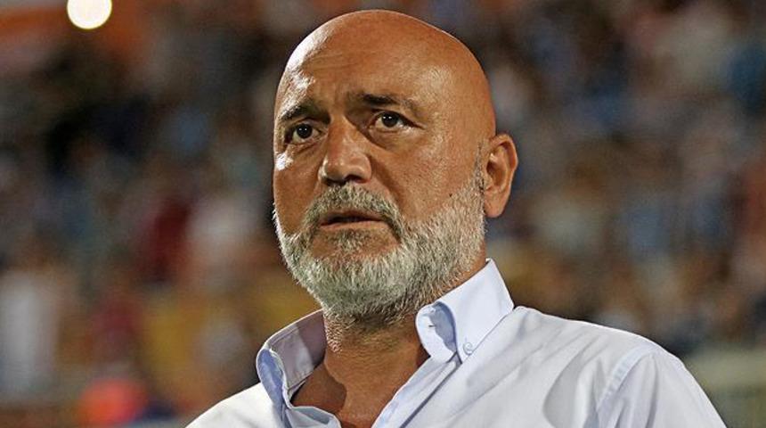 Kayserispor, Hikmet Karaman ile sözleşme yeniledi