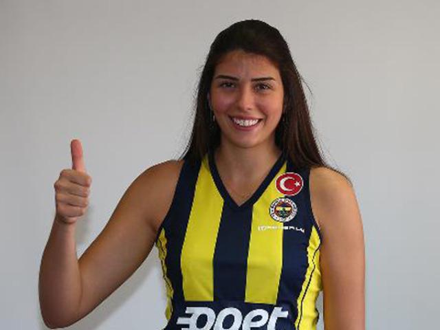 Fenerbahçe Opet, Ceren Kestirengöz'ü transfer etti