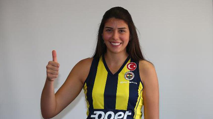 Fenerbahçe Opet, Ceren Kestirengöz'ü transfer etti