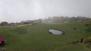 Kaçkarlar’ın eteğindeki minik gölü ile meşhur Badara Yaylası turistlerin yeni uğrak noktası