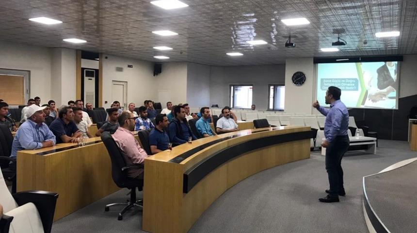 Otopark personeline iletişim semineri