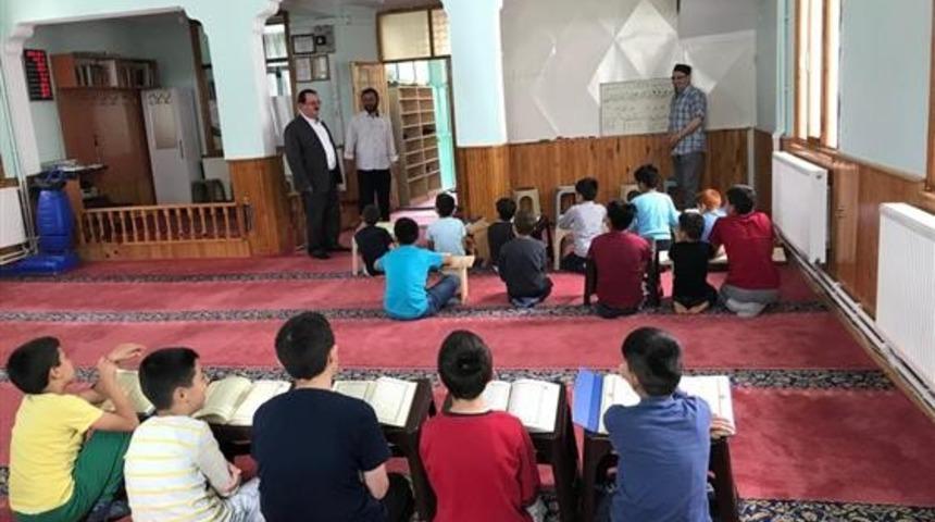 Altıntaş ve köylerinde Yaz Kur’an Kursları’na ilgi