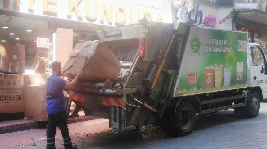İzmit&rsquo;te ayda 600 ton kağıt toplanıyor