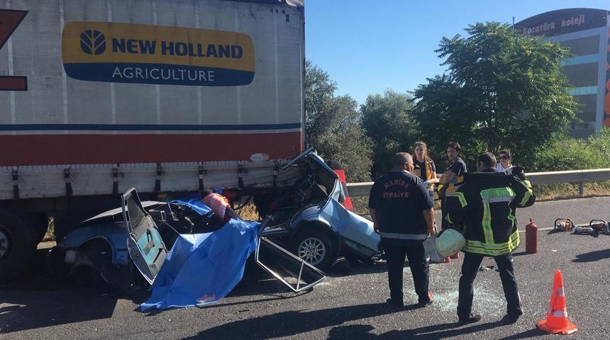 Korkunç kaza! Aynı aileden 3 kişi öldü, 2 kişi yaralandı