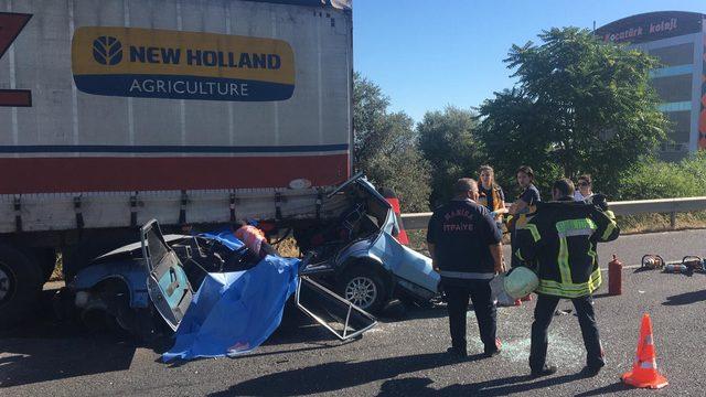 Korkunç kaza! Aynı aileden 3 kişi öldü, 2 kişi yaralandı