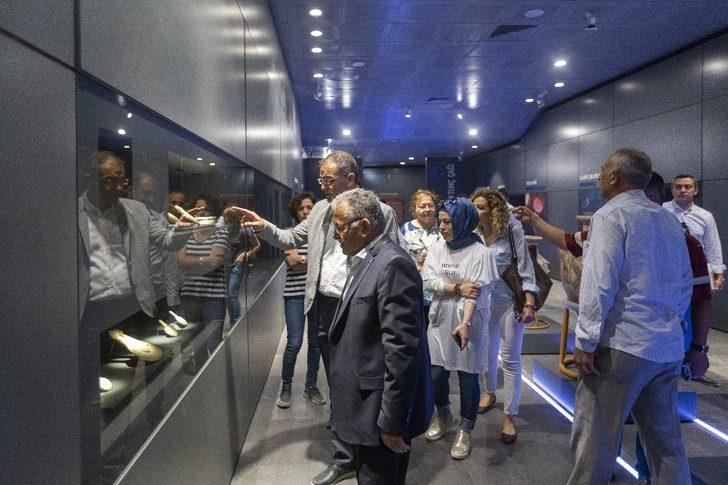 Başkan Büyükkılıç, Büyükşehir Belediyesi şantiyelerini gezerek çalışmaları takip etti G4