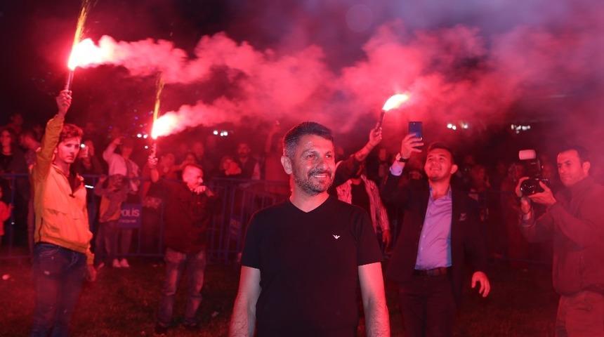 Başkan Y&uuml;z&uuml;g&uuml;ll&uuml;&rsquo;den teşekk&uuml;r