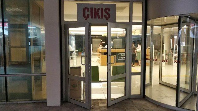 25 yıl ceza olan şahsın adliye kapısını kırıp kaçması kısa sürdü