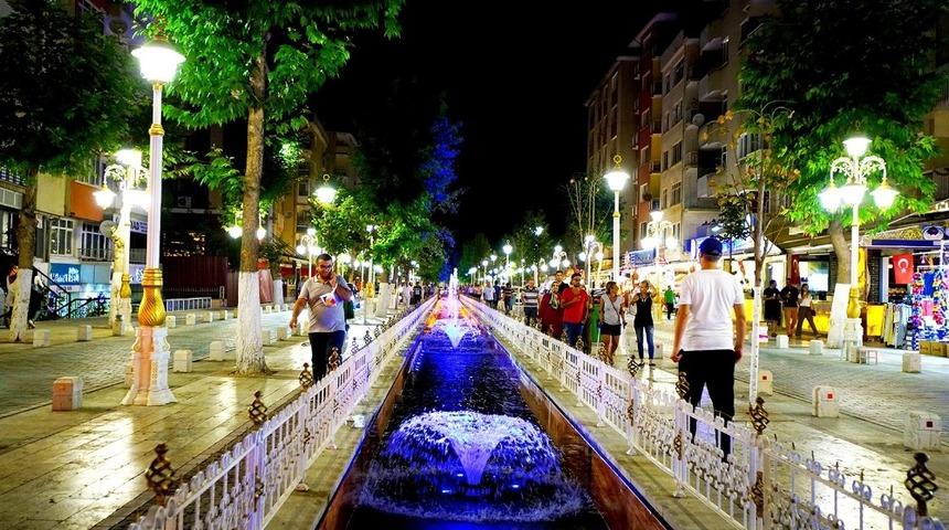 Kanalboyunun tek y&ouml;n&uuml; ara&ccedil; trafiğine kapatılıyor