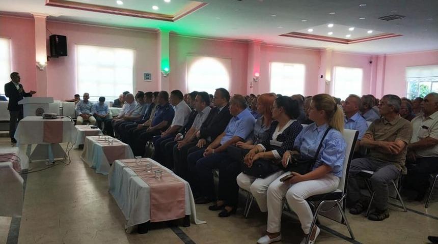 Muhtarlara hizmet i&ccedil;i eğitim semineri