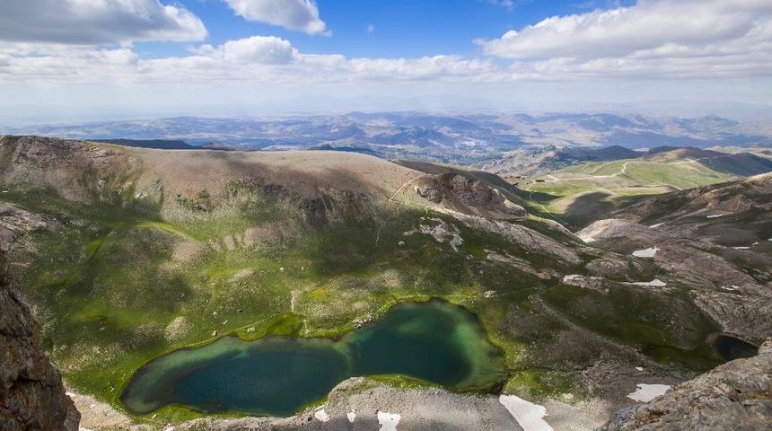 Niğde Foto Safari grubu objektifleri Bolkarlara &ccedil;evirdi