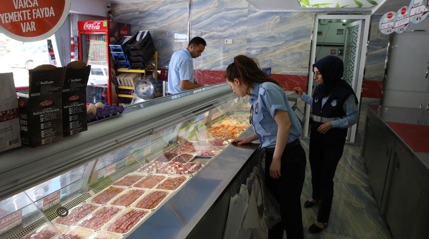 Haliliye&rsquo;de kasaplar denetlendi