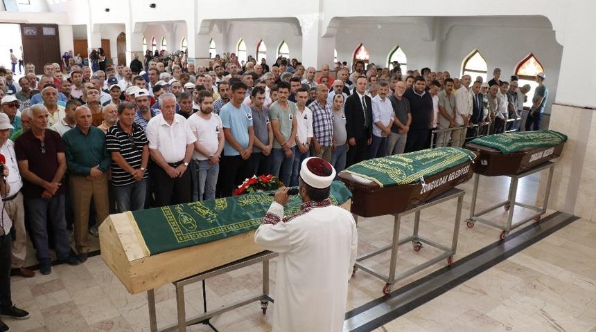 Sokaklara hayat veren tabelacı, son yolculuğuna uğurlandı