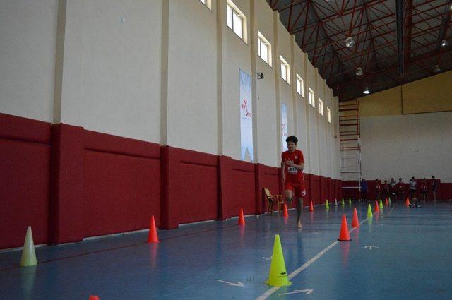 Spor Lisesi seçmelerine yoğun ilgi