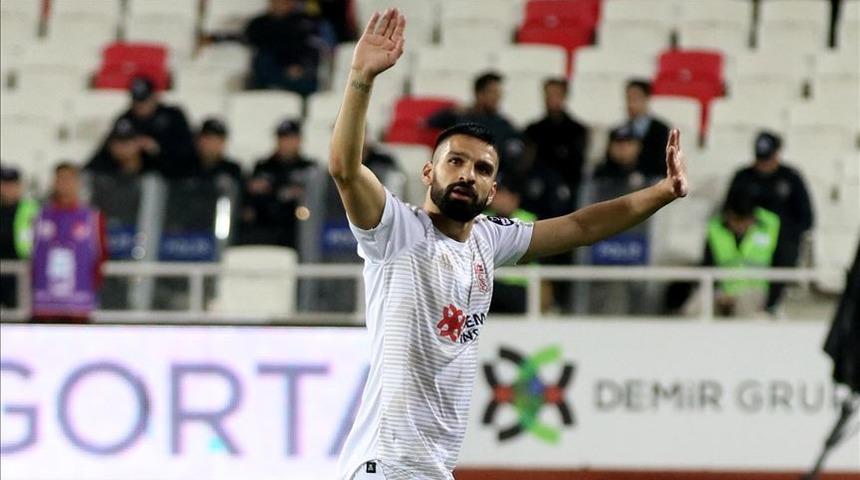 Başakşehir Muhammet Demir'i kadrosuna kattı