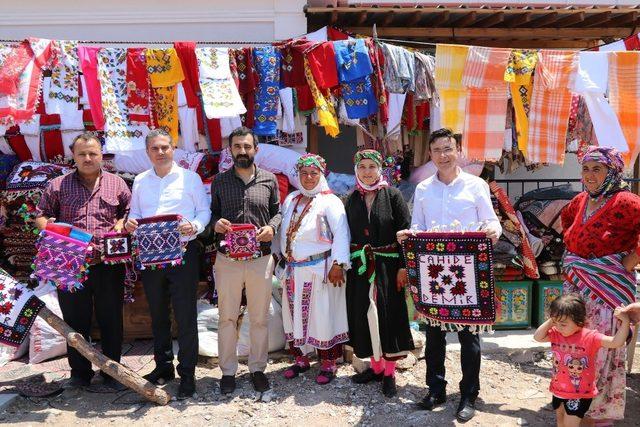 AK Parti İl Başkanı Yıldız, Ayvacık’ta düğüne katıldı