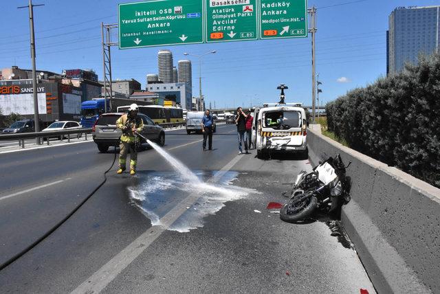 Basın Ekspres yolunda kaza yapan motosiklet sürücüsü yaralandı