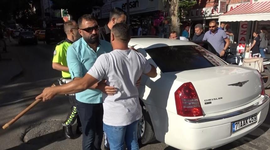 Çalıntı tabancayla çevreye ateş açan maganda yakalandı