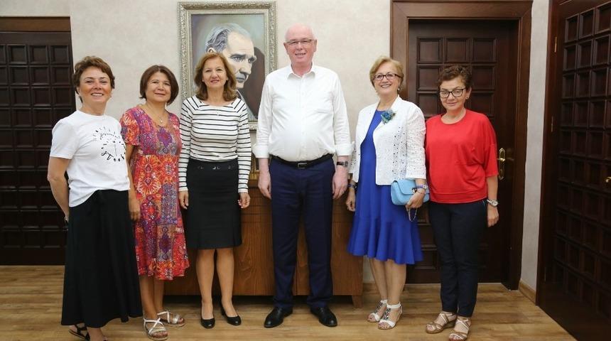 ÇYDD yönetimi Kazım Kurt’u ziyaret etti