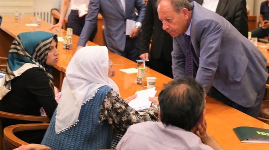 Başkan Opruk&ccedil;u, vatandaşların sorunlarını dinliyor