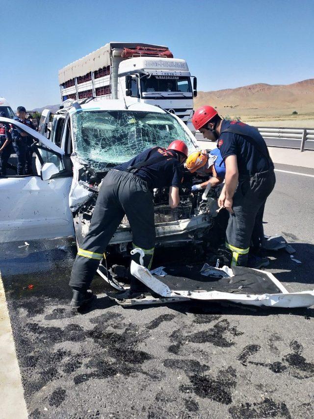 Aksaray’da trafik kazası: 3 yaralı