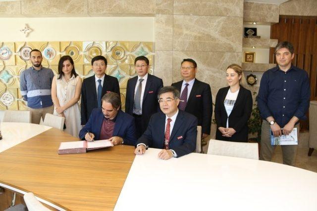 NEVÜ, Çin Jiangsu Üniversitesi ile ikili işbirliği anlaşması imzaladı