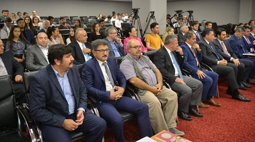 Uygur Türklerinin ‘Somut Olmayan Kültürel Mirası’na ilişkin toplantı gerçekleştirildi