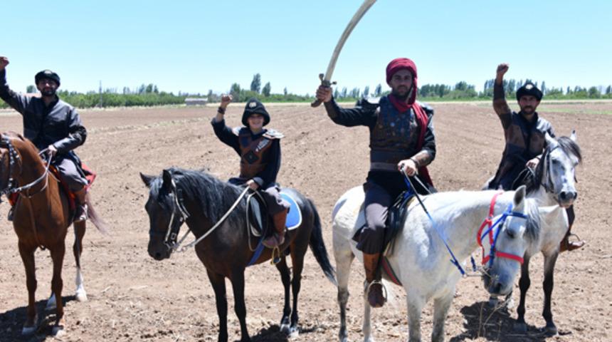 Konyaspor'dan 'Diriliş' temalı yeni sezon forma tanıtımı