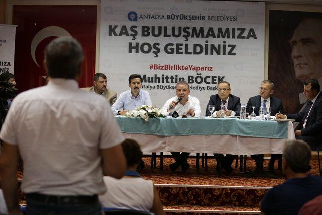 Başkan Böcek Kaş’ta muhtarların sorunlarını dinledi