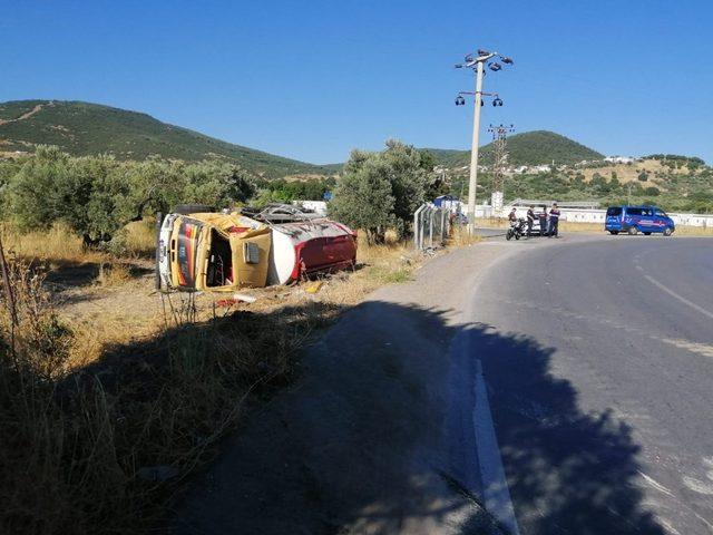 İzmir’de vidanjör devrildi: 1 yaralı