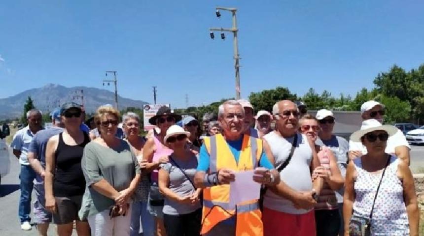 Dat&ccedil;alılar sık sık kazaların yaşandığı kavşakta a&ccedil;ıklama yaptı