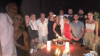 Esra Erol ve eşi Ali Özbir'den çifte kutlama! Fenerbahçeli oyuncular da katıldı