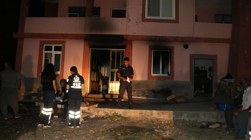 80 yaşındaki yaşlı kadın alevlerin arasında feci şekilde can verdi!