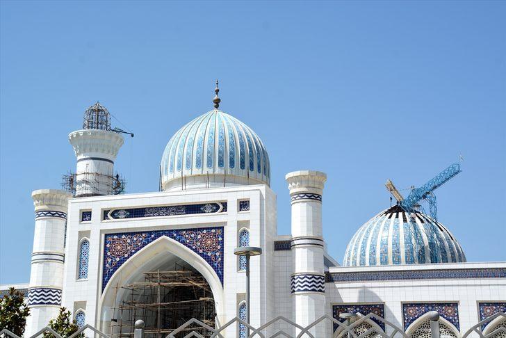 Orta Asya'nın en büyük camisi Duşanbe'de yükseliyor G2