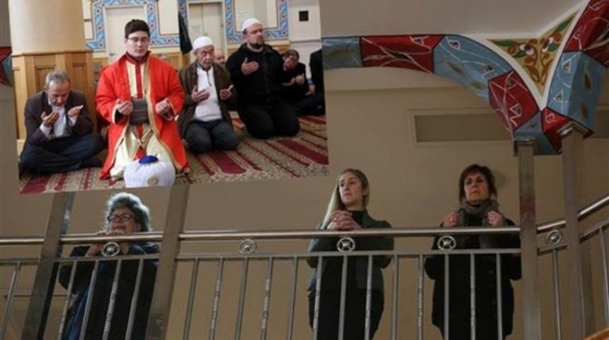 Osmanlı Hanedan Reisi Osmanoğlu defnedildi