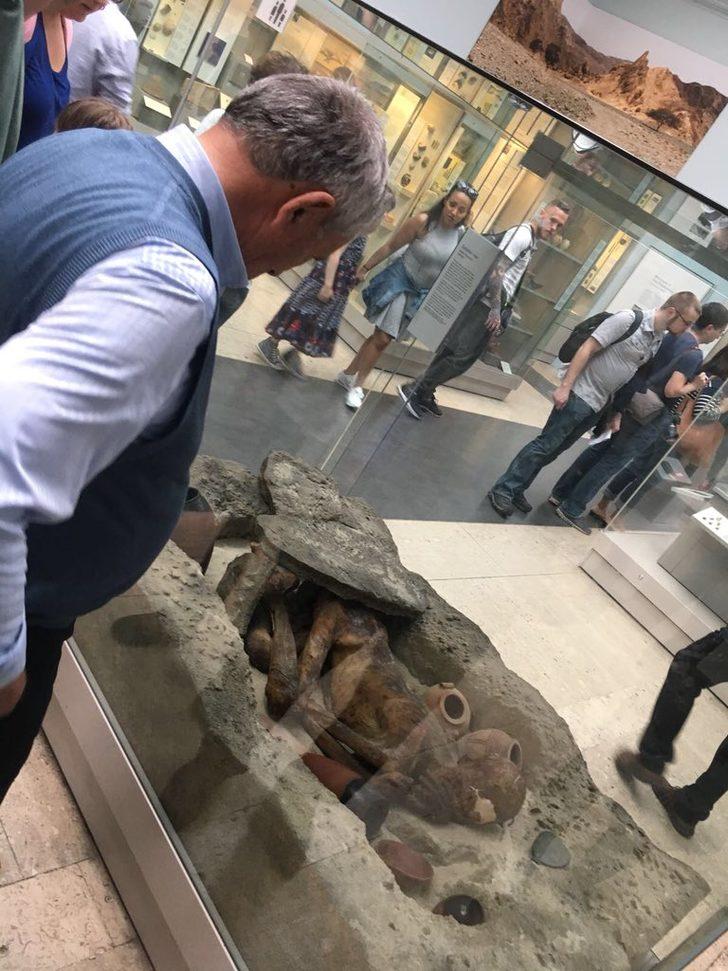 Hem kardeşlerini hem çocuklarını okutan baba şimdi Londra�da! trend