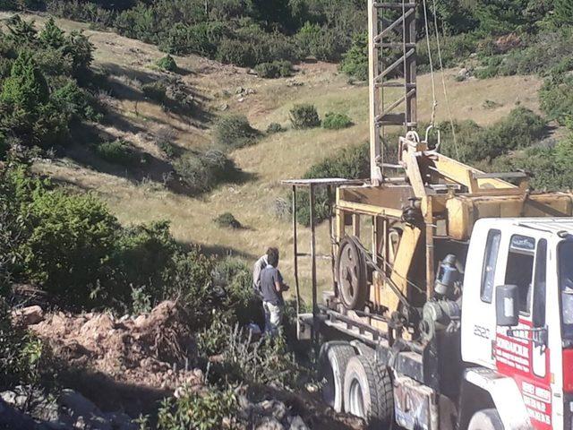 Şaphane’de su arama çalışmaları