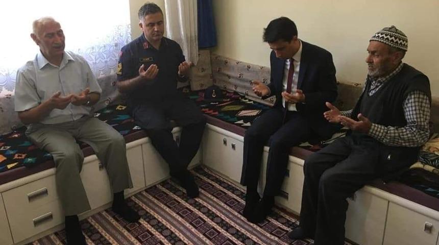 İl&ccedil;e protokol&uuml;nden şehit ailelerine ziyaret