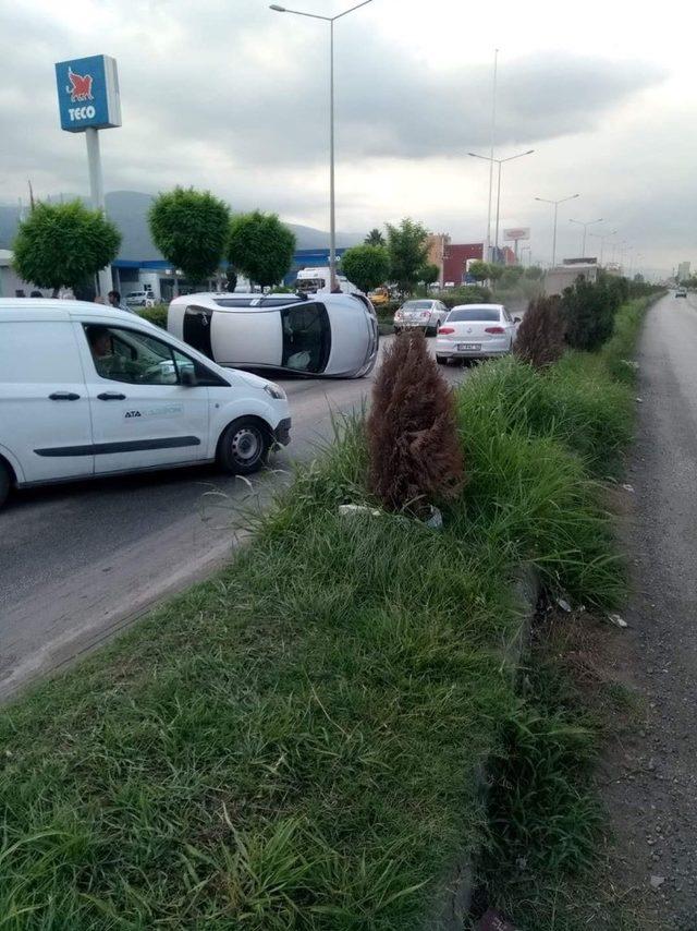 Otomobil takla attı, sürücü yaralı kurtuldu