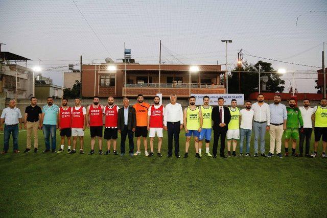 Yüreğir Güney Mahalleleri Futbol Turnuvası başladı