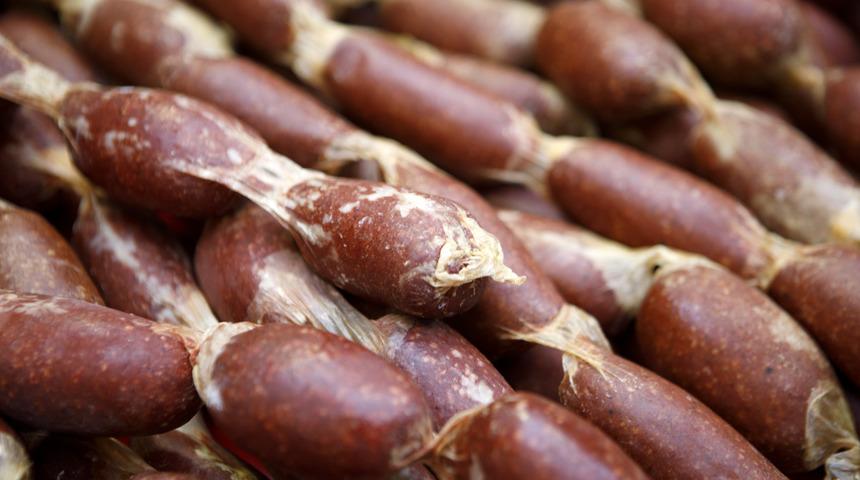 İşlenmiş et ürünleri kanser riskini artırıyor