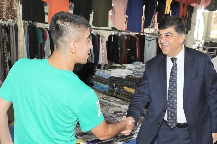 Fadıloğlu, pazar esnafını ziyaret etti G2