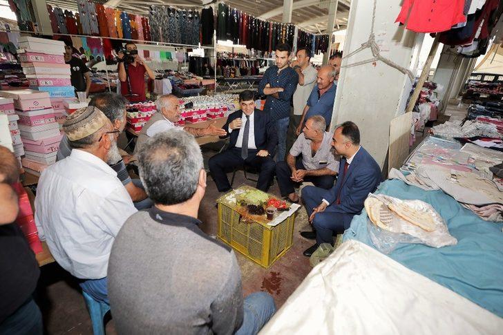 Fadıloğlu, pazar esnafını ziyaret etti G3