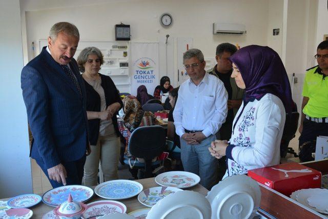 Gençlere meslek edindirme kursu