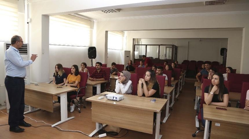 Efeler Belediyesi staj eğitimi verdi