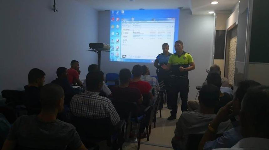 Denetimli Serbestlik M&uuml;d&uuml;rl&uuml;ğ&uuml;ne trafik eğitimi