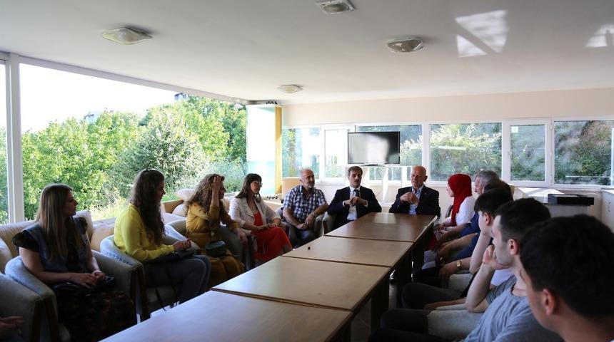 T&uuml;rk&ccedil;e &ouml;ğrenmek i&ccedil;in Serdivan&rsquo;a geldiler