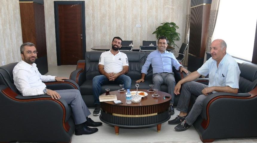 Edremit Belediyesinden Van G&ouml;l&uuml; i&ccedil;in tam destek